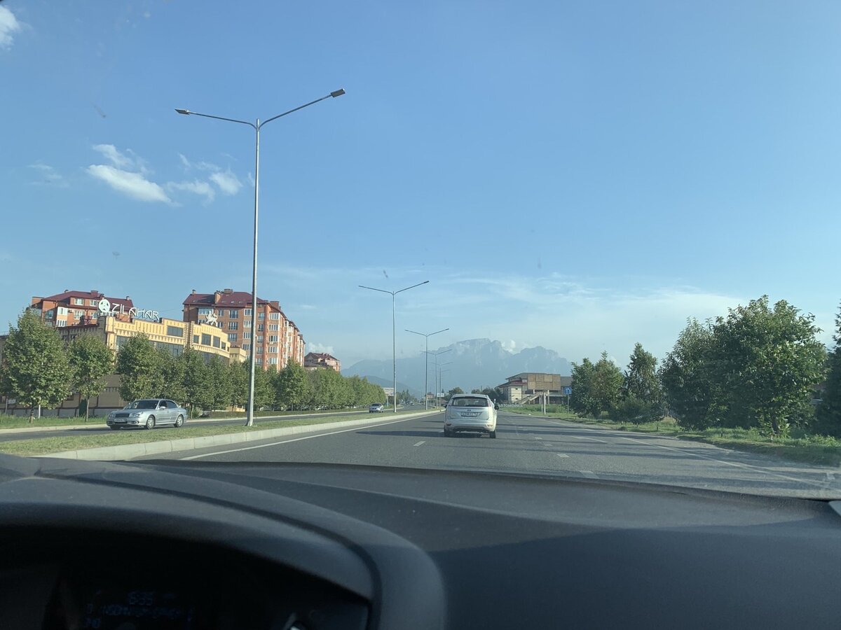 Разъезжая по улицам города))