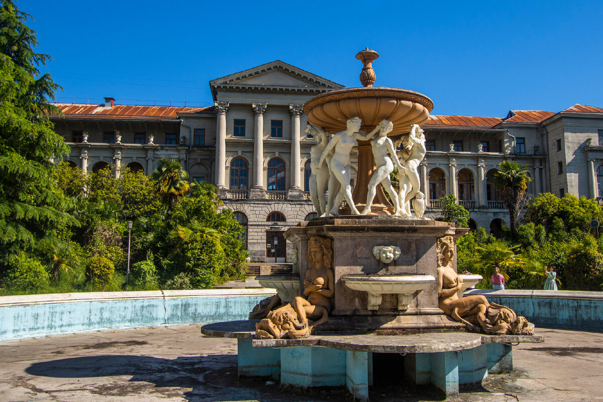 Центральная площадь санатория. Фото автора. 