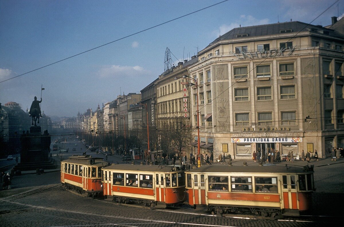 Прага 70 е