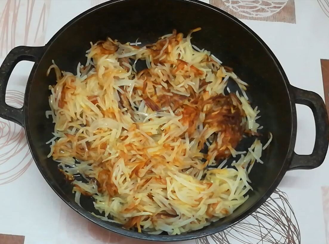 Жареный картофель соломкой