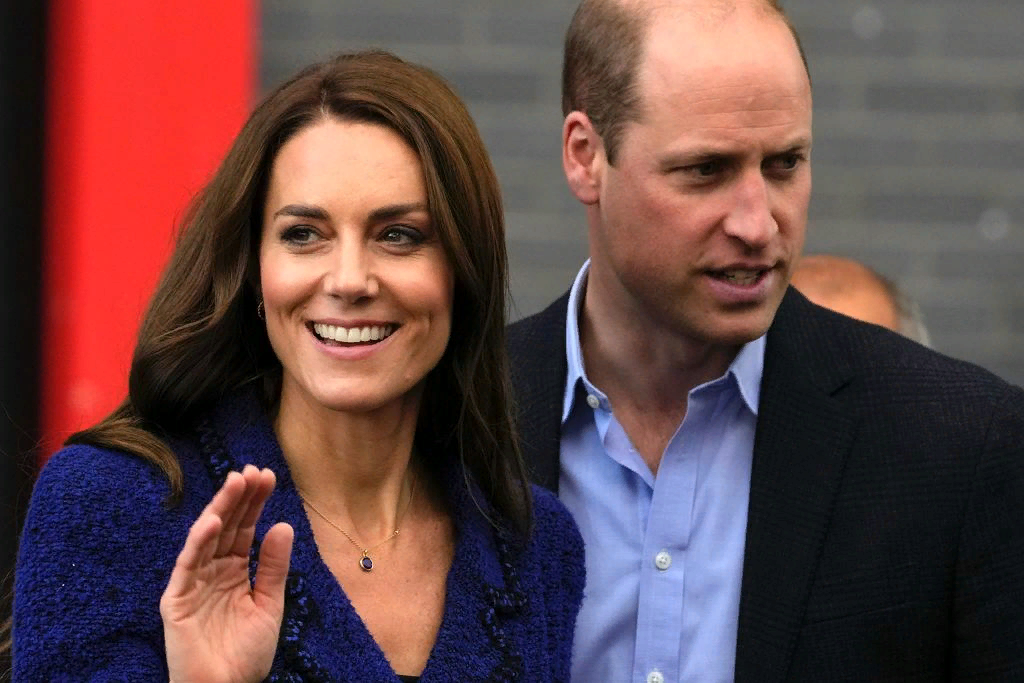 Британская королевская семья скоро может стать больше. Американский таблоид Us Weekly сообщает, что принцесса Кейт принц Уильям уже подумывают о рождении четвертого ребенка.-2