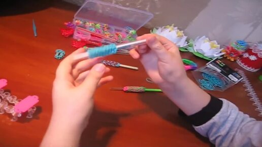 Чехол для смартфона из резинок радужек на станке Rainbow Loom - video Dailymotion