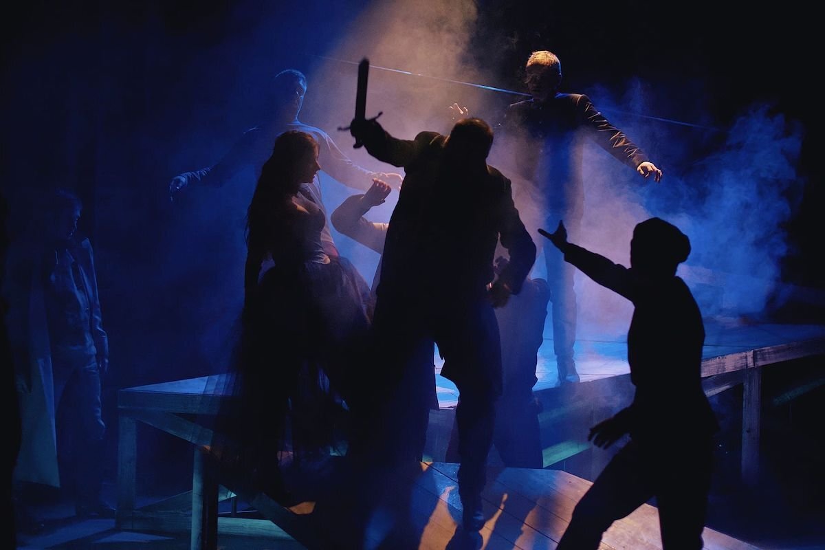 «Ричард III». Ереванский государственный русский драматический театр им. К.С. Станиславского. Фото: А. Кривич, из социальных сетей Карена Нерсисяна