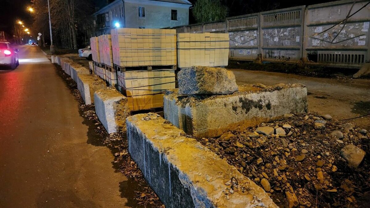     Прокуратура Ставрополья попыталась остановить стройку со спорным разрешением на строительство, но работы не прекратились, сообщила NewsTracker юрист и общественница Екатерина Кузнецова.