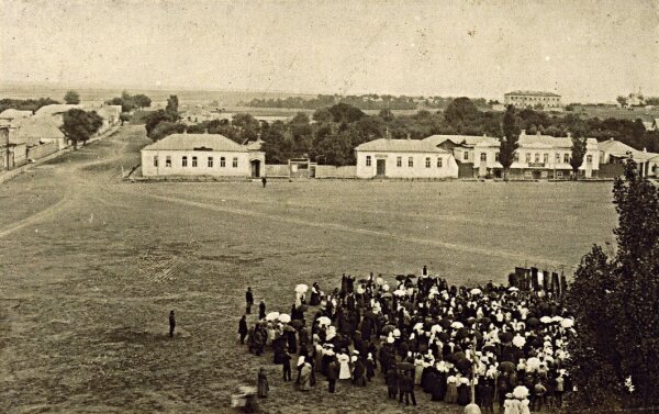 Крестный ход в городе Тим. Курская область, г. Тим, 1910-1919 гг.