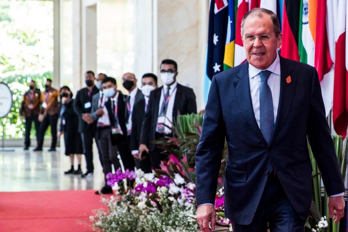 Lavrov Leaves G20