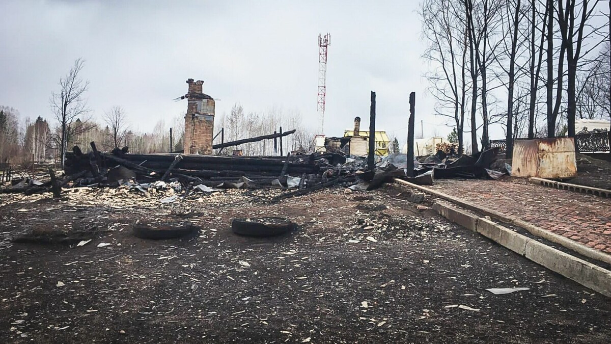     В Ростовской области осенняя проверка источников противопожарного водоснабжения показала, что 2,7% гидрантов находятся в нерабочем состоянии, сообщили в региональном ГУ МЧС.