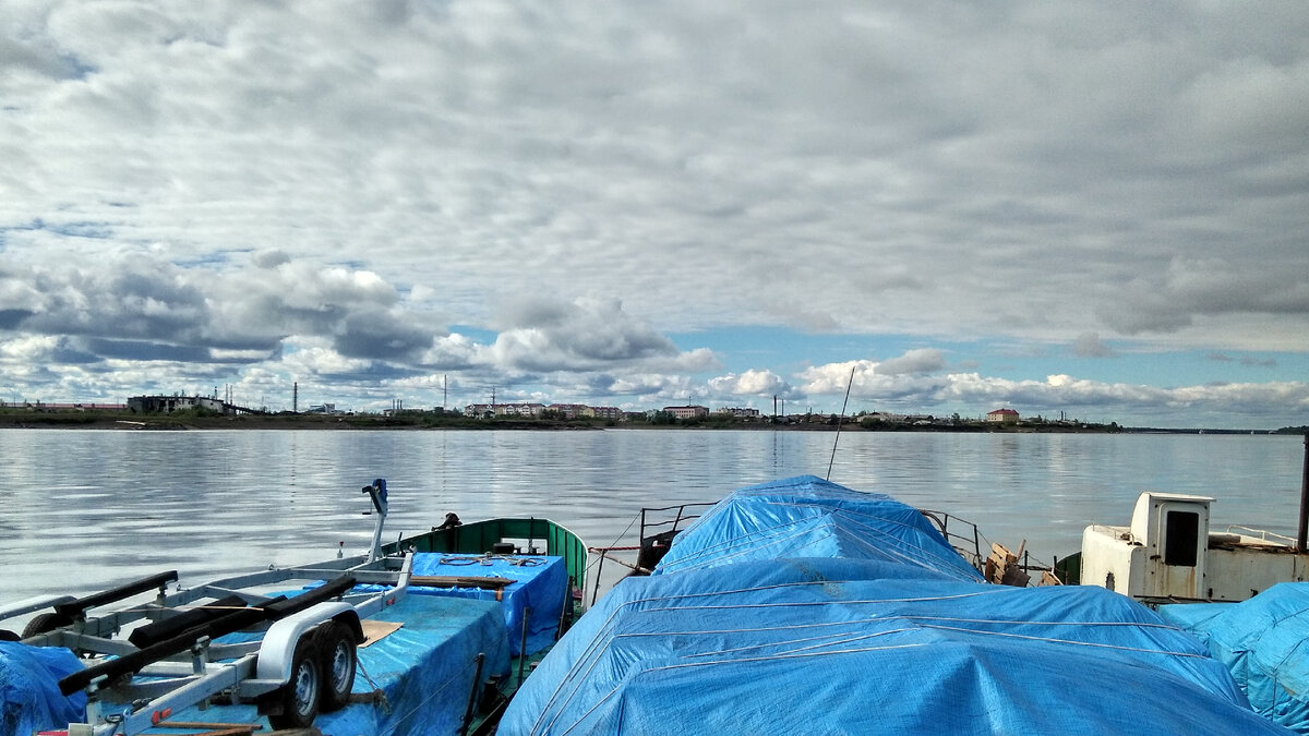 Вид на Зырянку с реки.