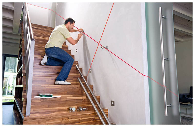 Иллюстрация работы лазерного нивелира