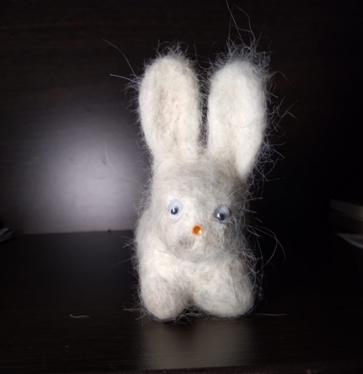 Елочная игрушка - символ года. Фото автора