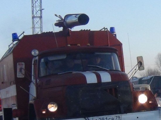     В ЕАО на трассе столкнулись легковое авто и грузовик ФОТО: ГУ МЧС России по ЕАО