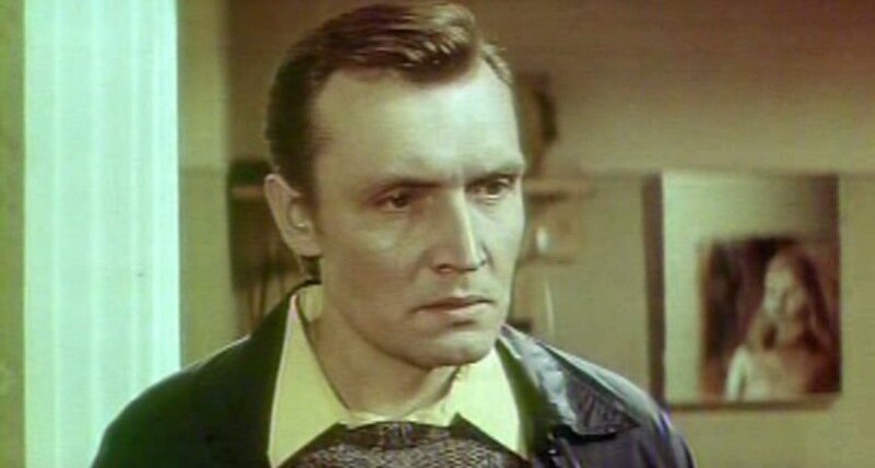 Кадр из фильма "Ночь без птиц" взят для иллюстрации из Яндекс Картинки.