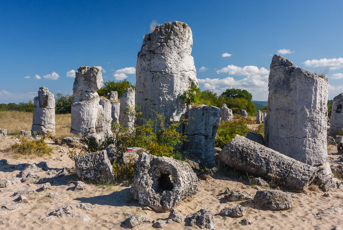 Все столбы каменного леса полые внутри/ © fotomania.org