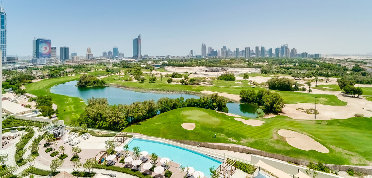 Courtyard dubai green community. Дубай Хиллс парк. Грин комьюнити Дубай. Dubai Hills район. Район Greens Дубай.