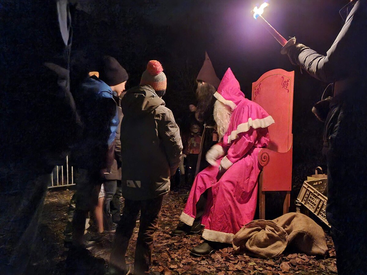 Дети встречаются с Самиклаусом (Кантон Цюрих)