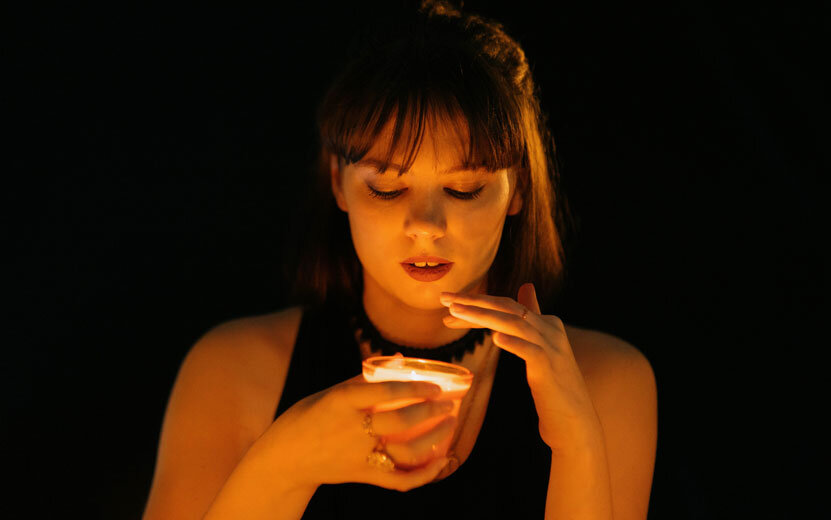    Гороскоп на день: 7 января Львы сменят лень на страсть, а Девы будут маяться из-за какого-то обещания