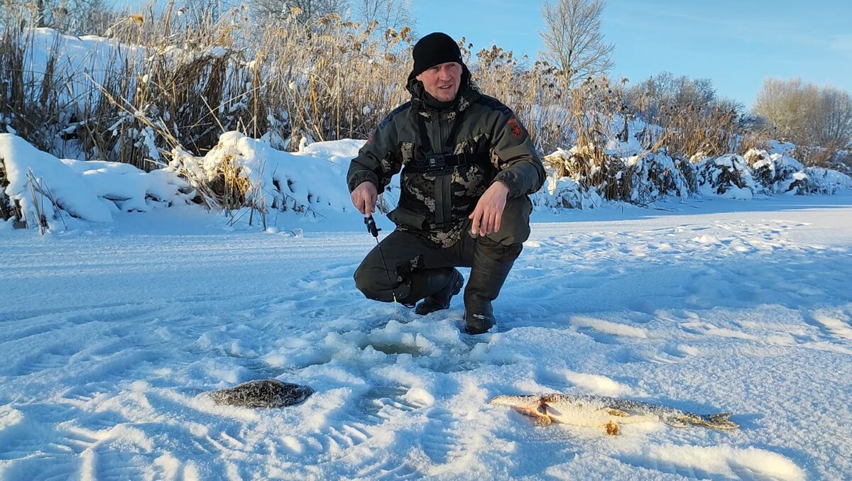 Это межсезонье в январе!!! Друзья всех с наступившим новым годом! В общем сижу дома!!! Нет рыбалки ни на озерах не на реках!-2