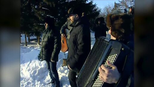 Качалась лодка у причала Заволокин