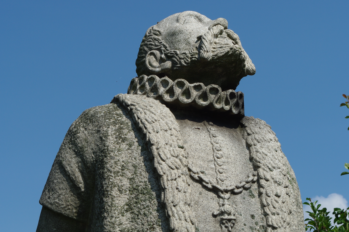 Птоломей, Коперник\Кеплер, Тихо де Браге. Такой ряд.