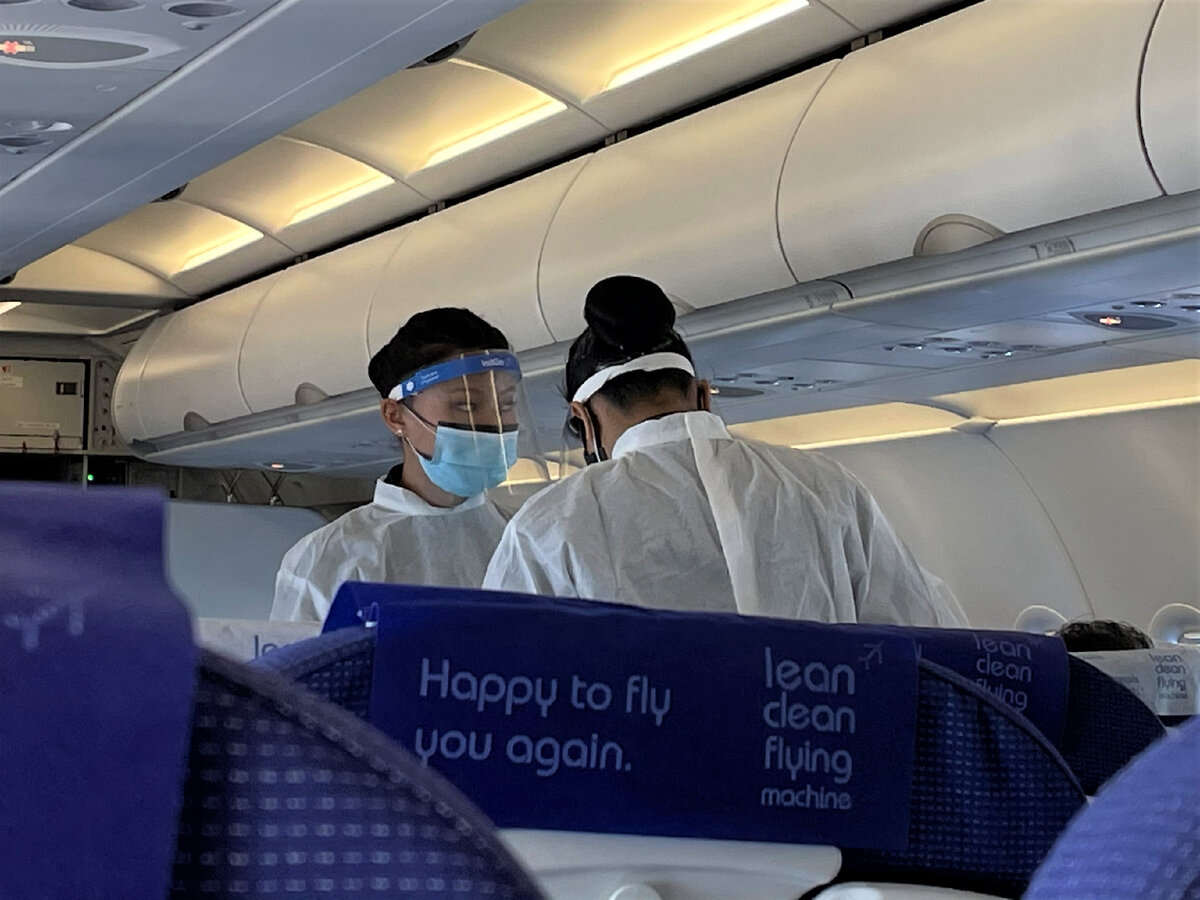 В салоне «IndiGo». SunTravel (с)