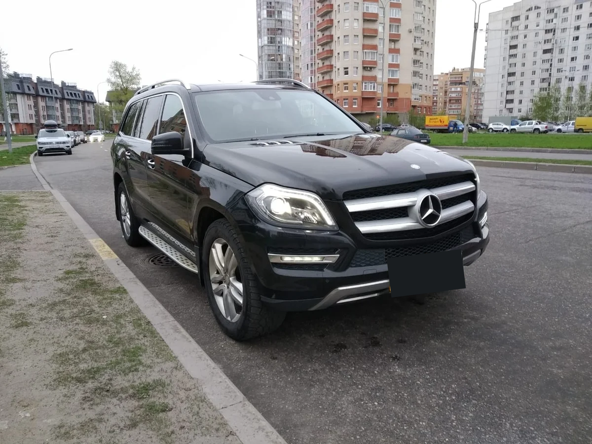 Пересел я с Мерседес GL 2012 года 
