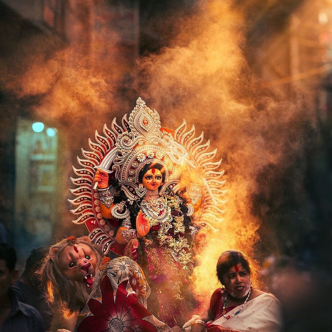 Красота и хаос с улиц Дакки 📍