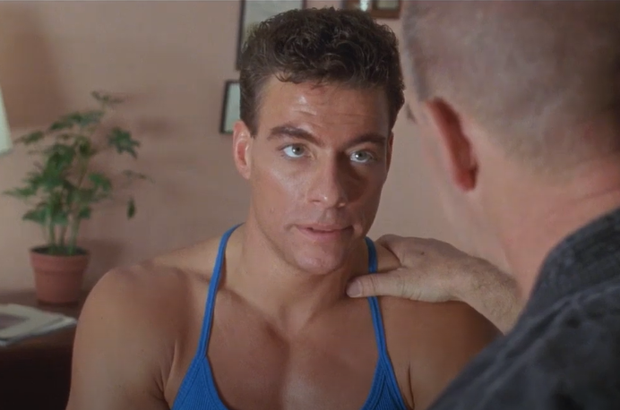 Жан-Клод Ван Дамм в фильме "Двойной удар" (1991) - кадр из фильма