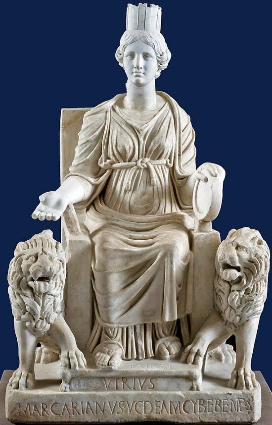 богиня Кибела,известна также под именами: Кивева, Диндимена, Идейская мать, Великая Мать богов. Источник фото https://fr.wikipedia.org