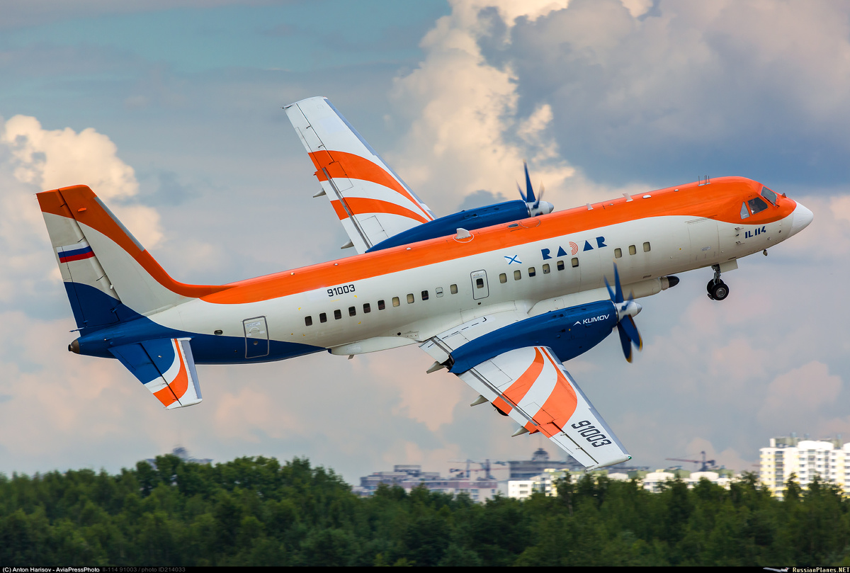 Ил-114-300