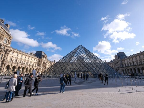 Holidays in Paris