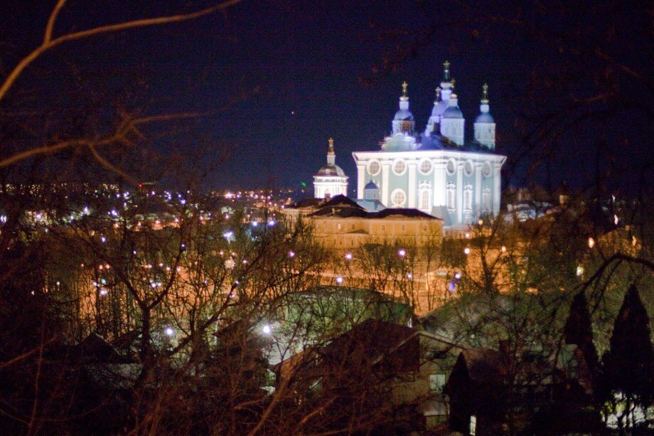 Смоленский собор Белгород вечером