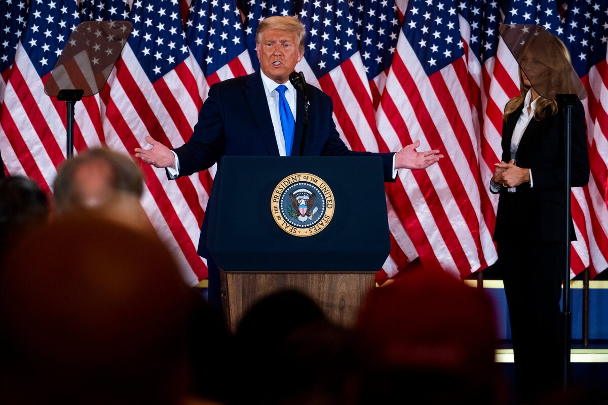 Президент Трамп разрушил фундаментальную демократическую традицию, подняв даже возможность того, что его придется силой отстранить от должности.