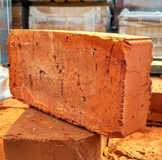 Рисунок 3. Кирпич-семечка размером 1НФ.