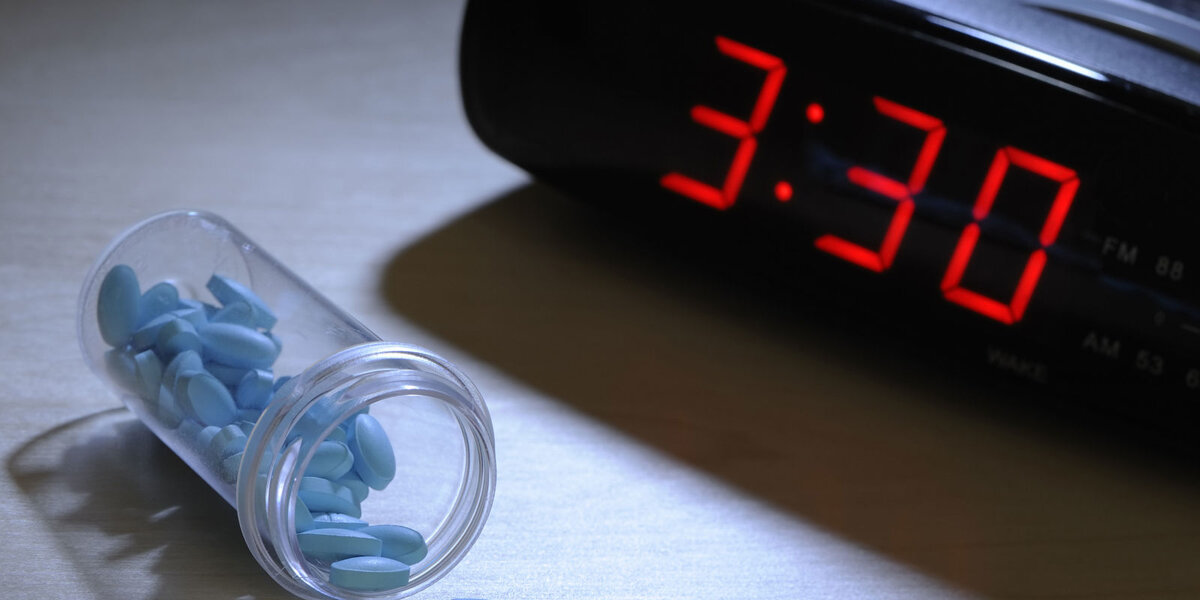 Плюсы и минусы приемов таблеток от бессонницы.