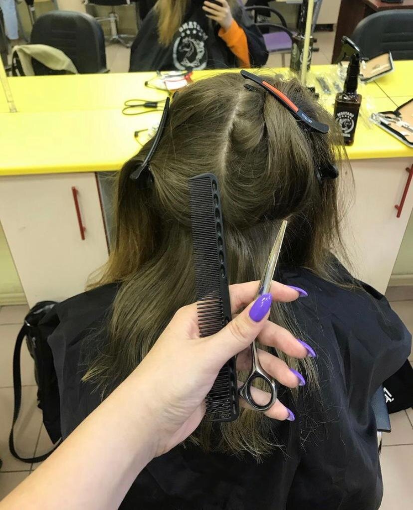 Так было в прошлом году, когда была возможность учиться парикмахерскому искусству в колледже.