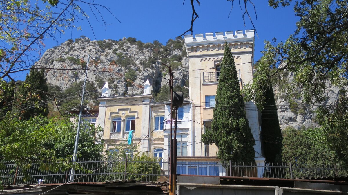 Кусочки старого Симеиза