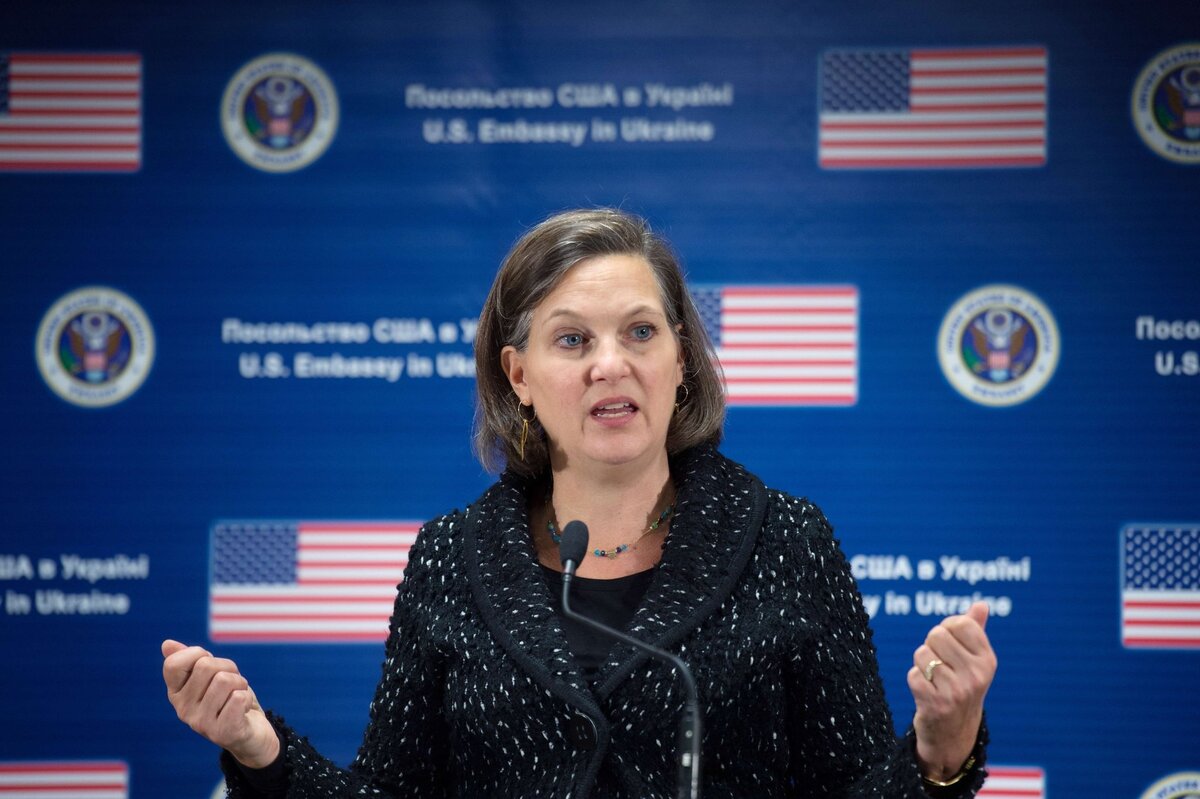 Нуланд указывает Европе ее место