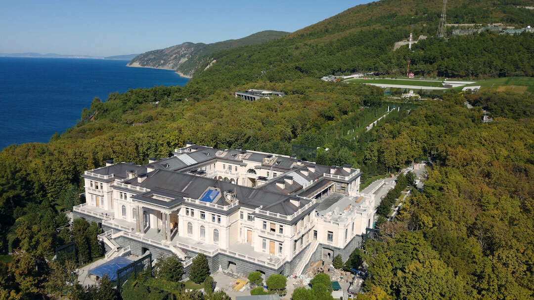 Актуальное фото дворца с сайта palace.navalny.com