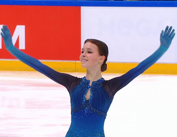 Анна Щербакова, чемпион России по фигурному катанию