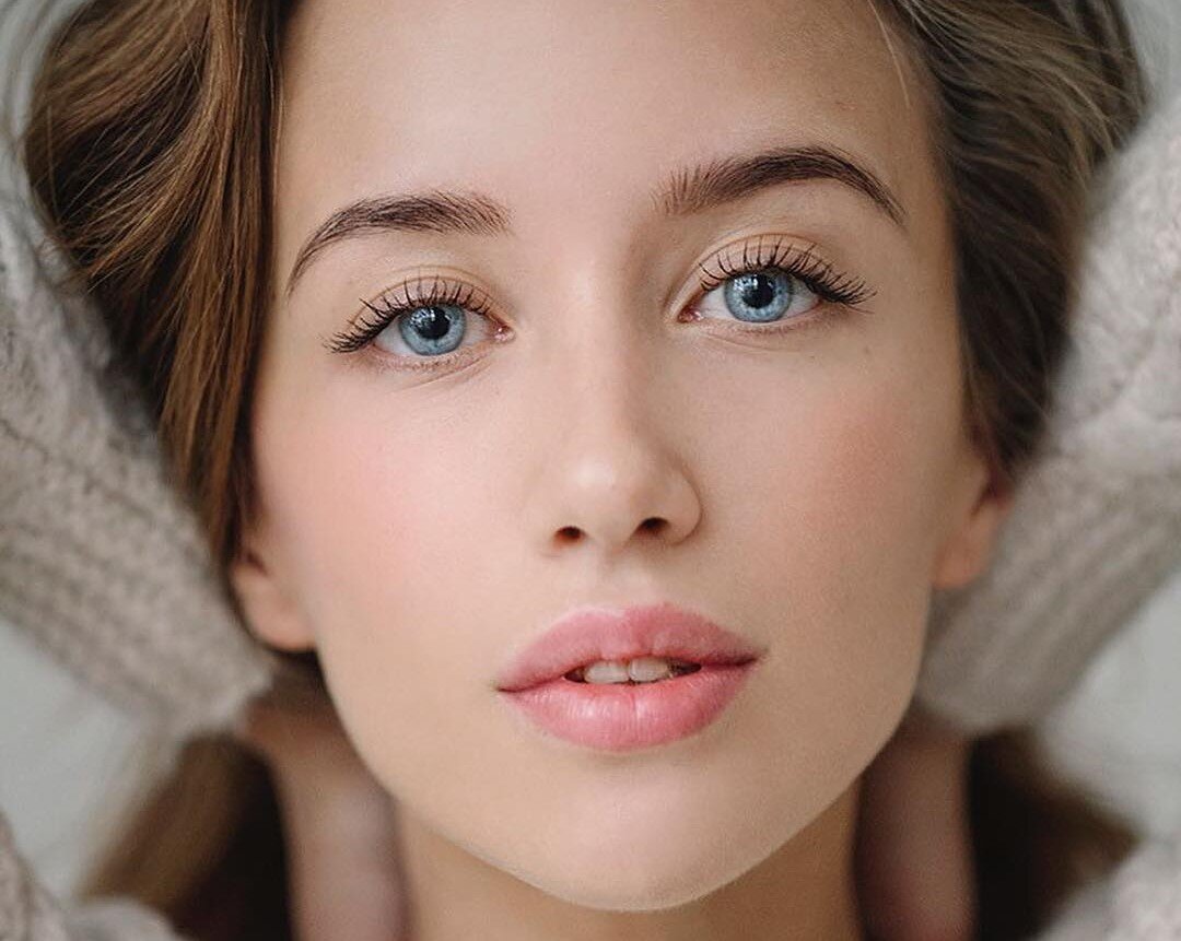 Наращивание ресниц: плюсы и минусы / Источник: https://www.instagram.com/p/BoOi2TJHOGn/