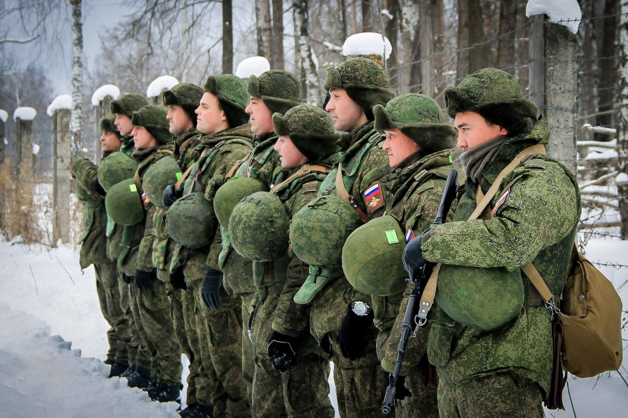 Просолдат ру. Вещмешок призывника. Солдаты армии поют. Интересные войска России. Призывники армии РФ В Украине на учениях.