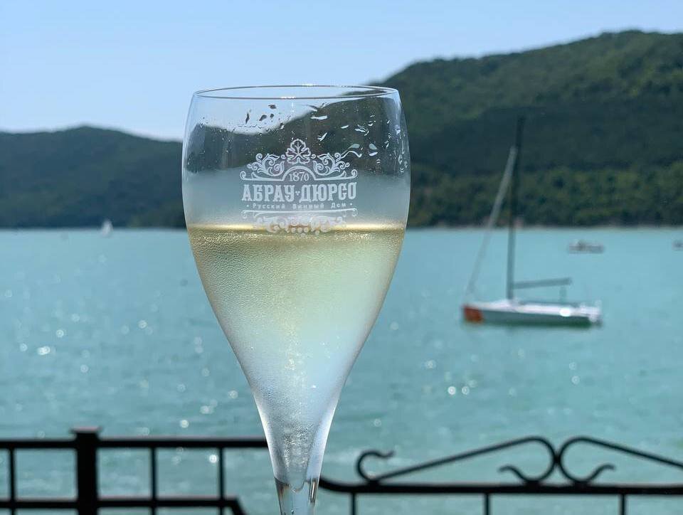 В Абрау-Дюрсо