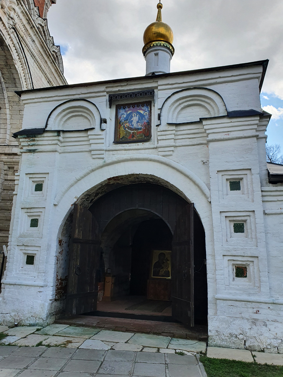 Малая колокольня.