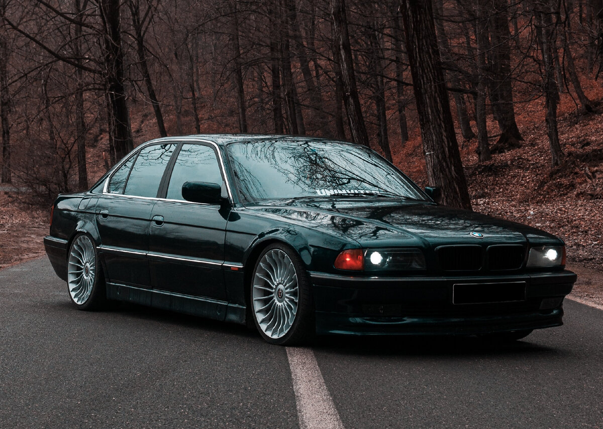 BMW E38          