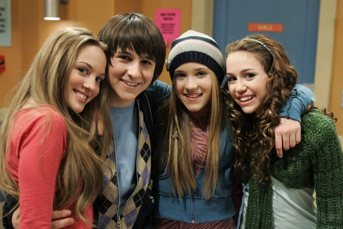 В первую очередь, сериал учит быть честным с друзьями и семьей всегда и при любых обстоятельствах. Источник: www.filmpro.ru