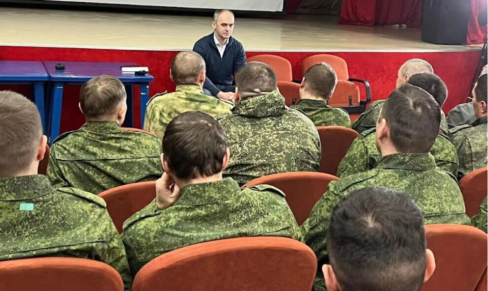    Глава Салехарда Алексей Титовский встретился с мобилизованными земляками в Тюмени