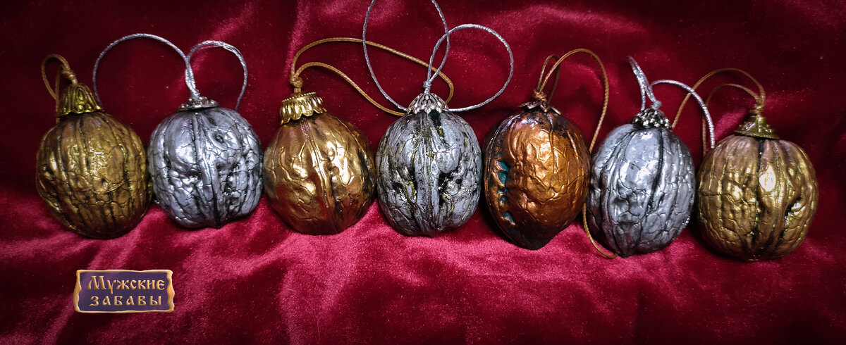 Золото, серебро и медь. Всё в родной патине! ))