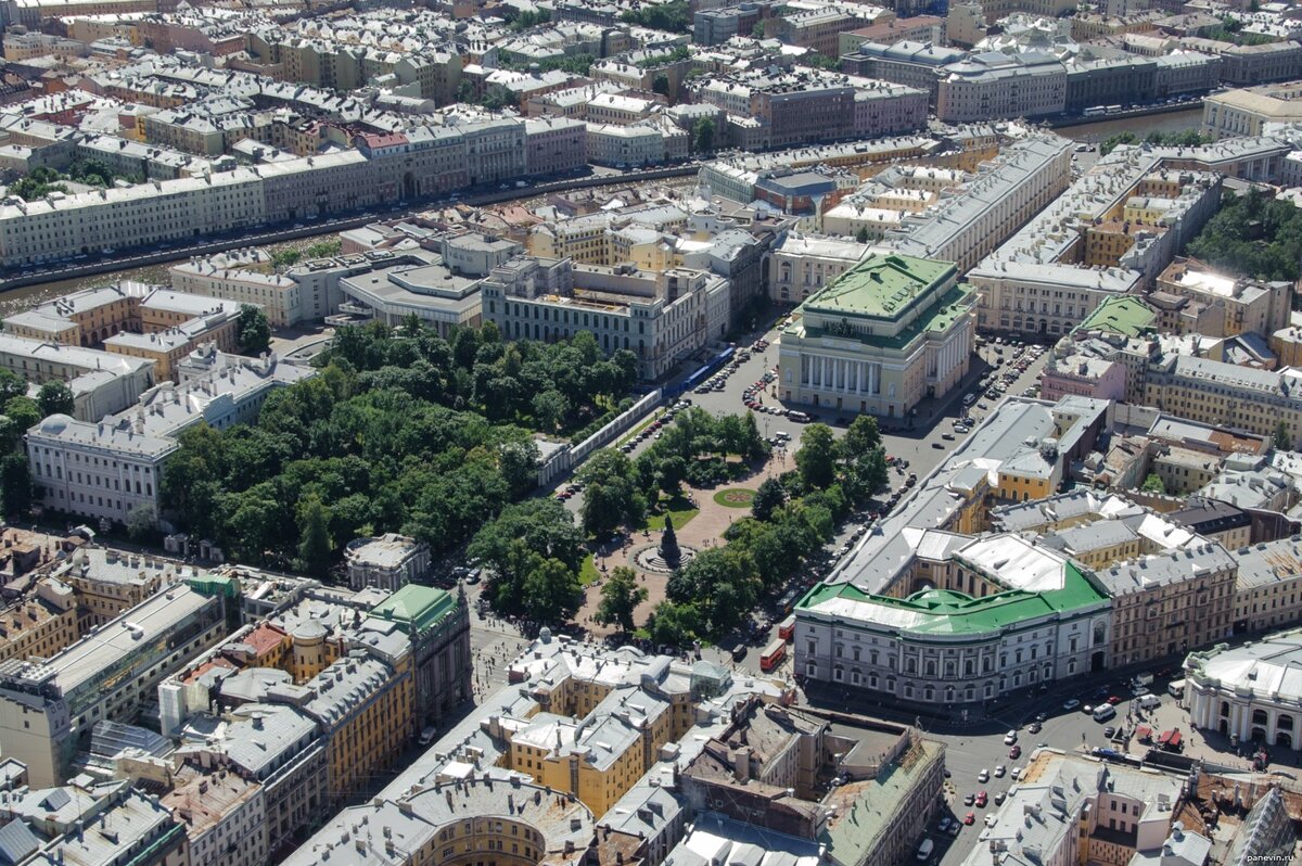 петербург театральная площадь