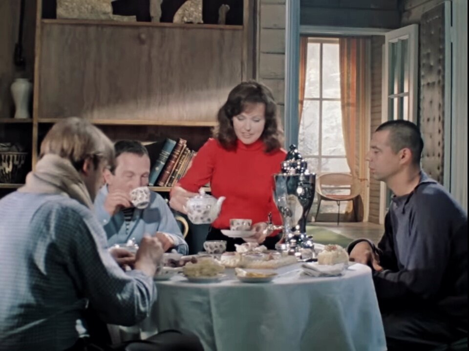 Кадр из к/ф «Джентльмены удачи», 1971 г. Мосфильм. Автор сценария Георгий Данелия, режиссёр Александр Серый