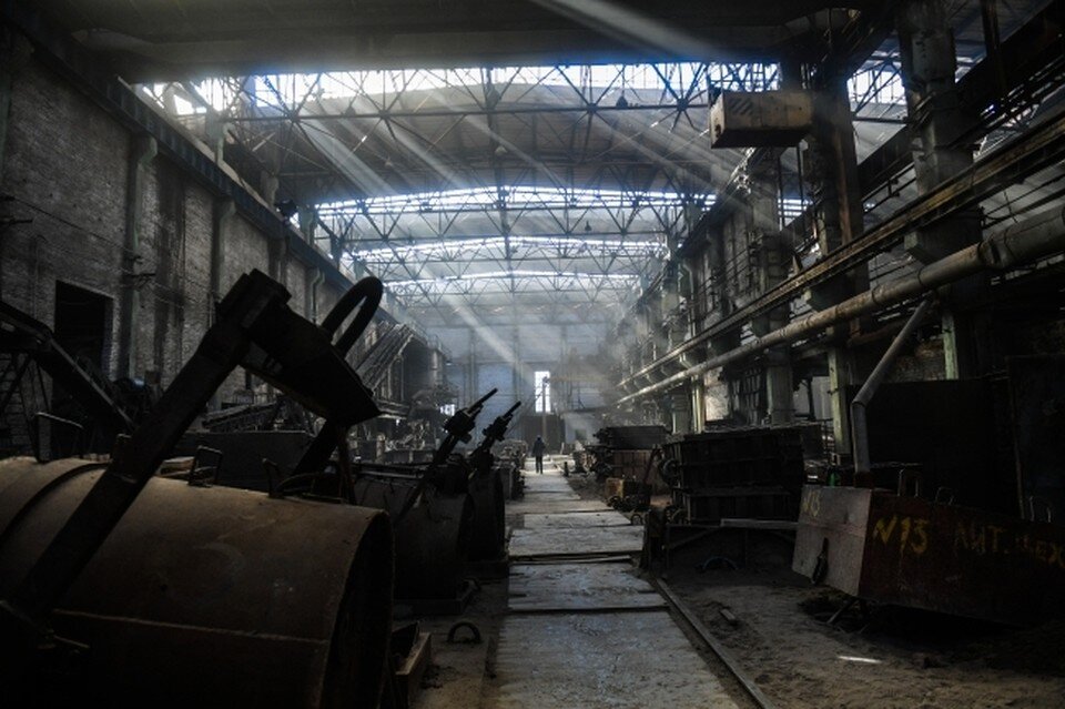     Новосибирский завод «Сиблитмаш» возглавила экс-депутат Заксобрания Лариса Шашукова. Виктор ГУСЕЙНОВ